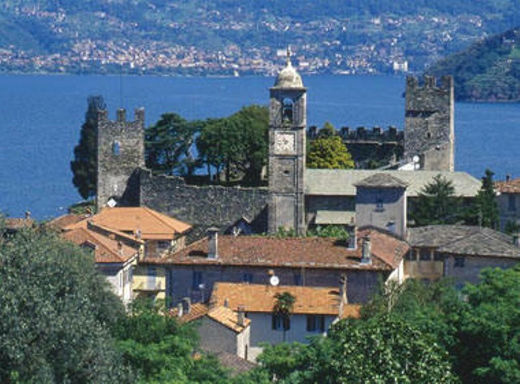 Casa Teresina - Corenno Plinio Lago Di Como Lägenhet Dervio Exteriör bild